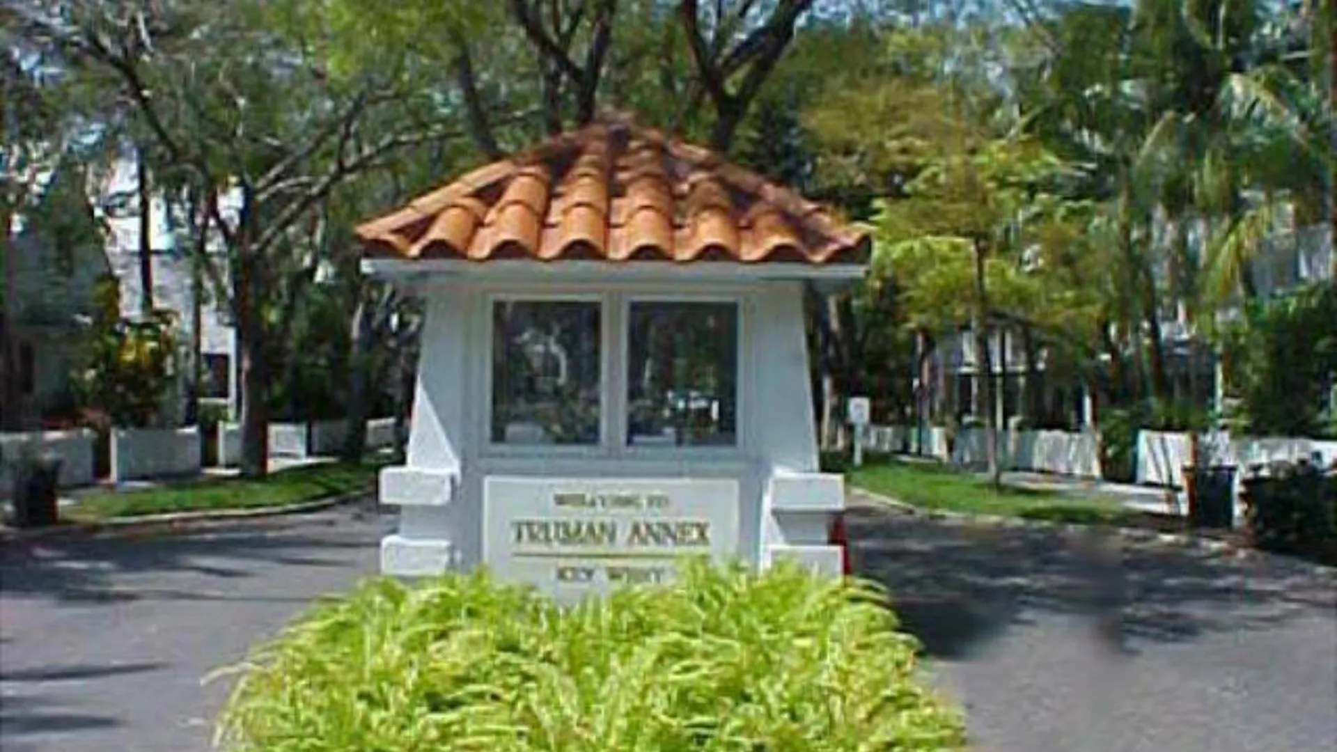 Key West Found By Avantstay Close To Shops W Patio Shared Pool Week Long Stays Only USA