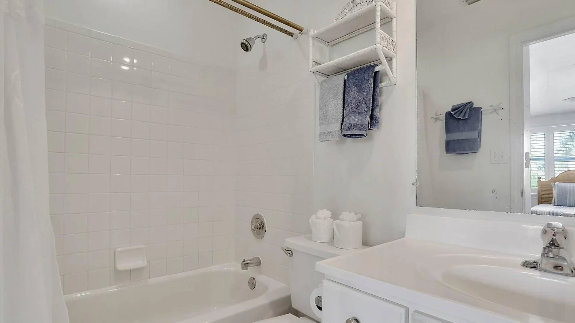 Key West Found By Avantstay Close To Shops W Patio Shared Pool Week Long Stays Only Key West