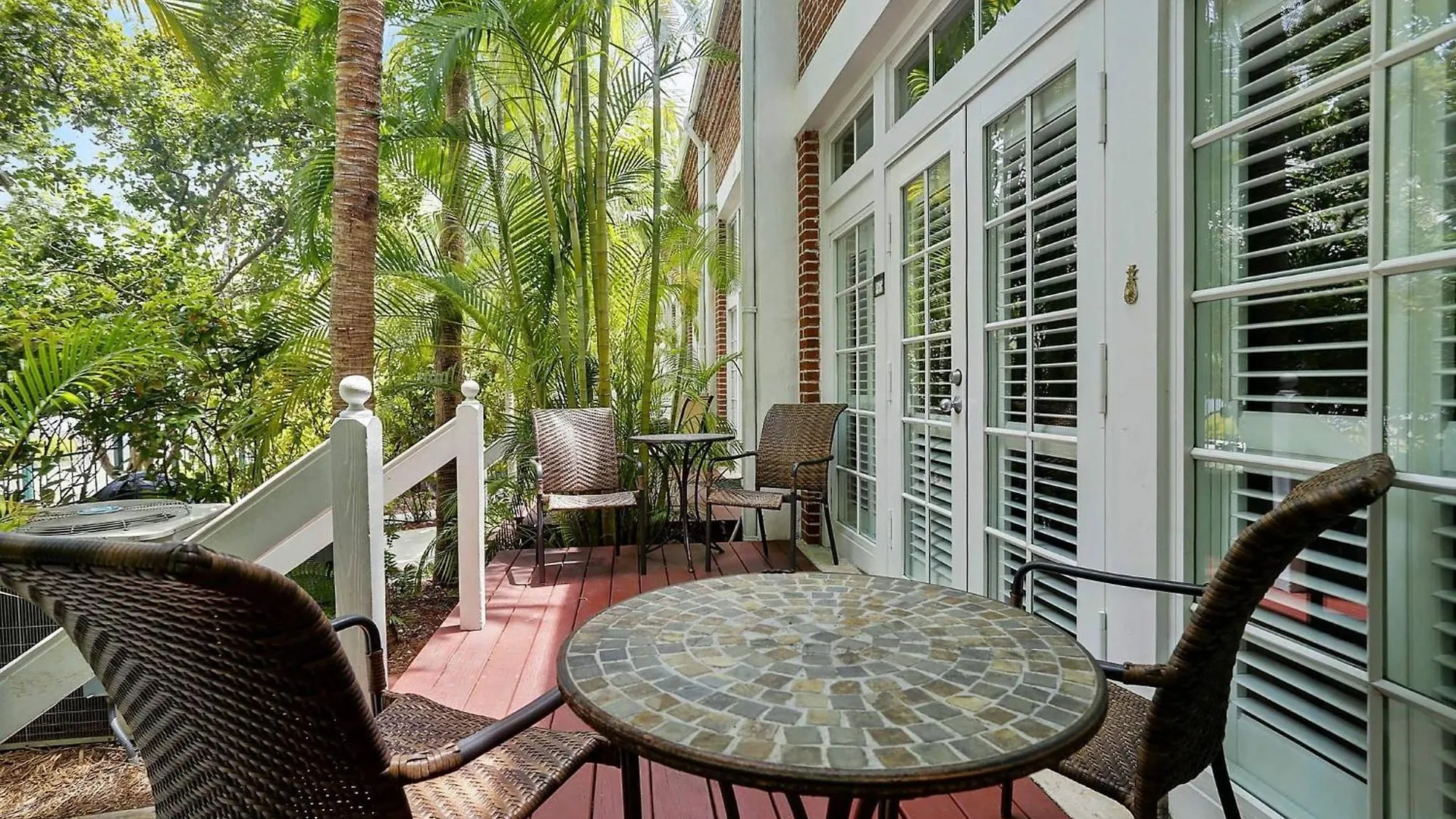 Key West Found By Avantstay Close To Shops W Patio Shared Pool Week Long Stays Only 0*, Key West USA